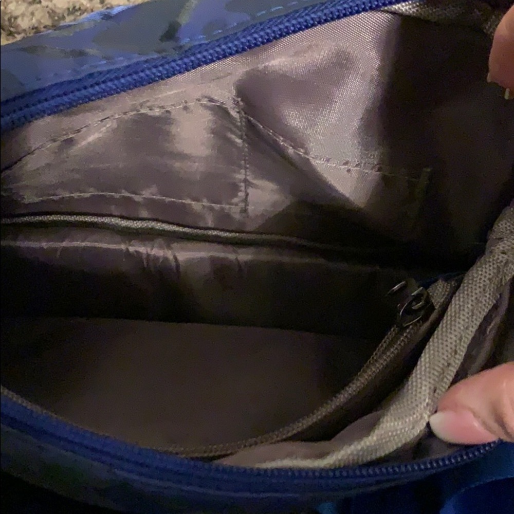 Purse - Picture 3 of 3